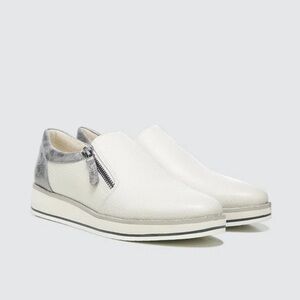 NWOT 27 Edit Naturalizer Womens Satin Pearl Devlyn Zip Up Loafers Size 8M